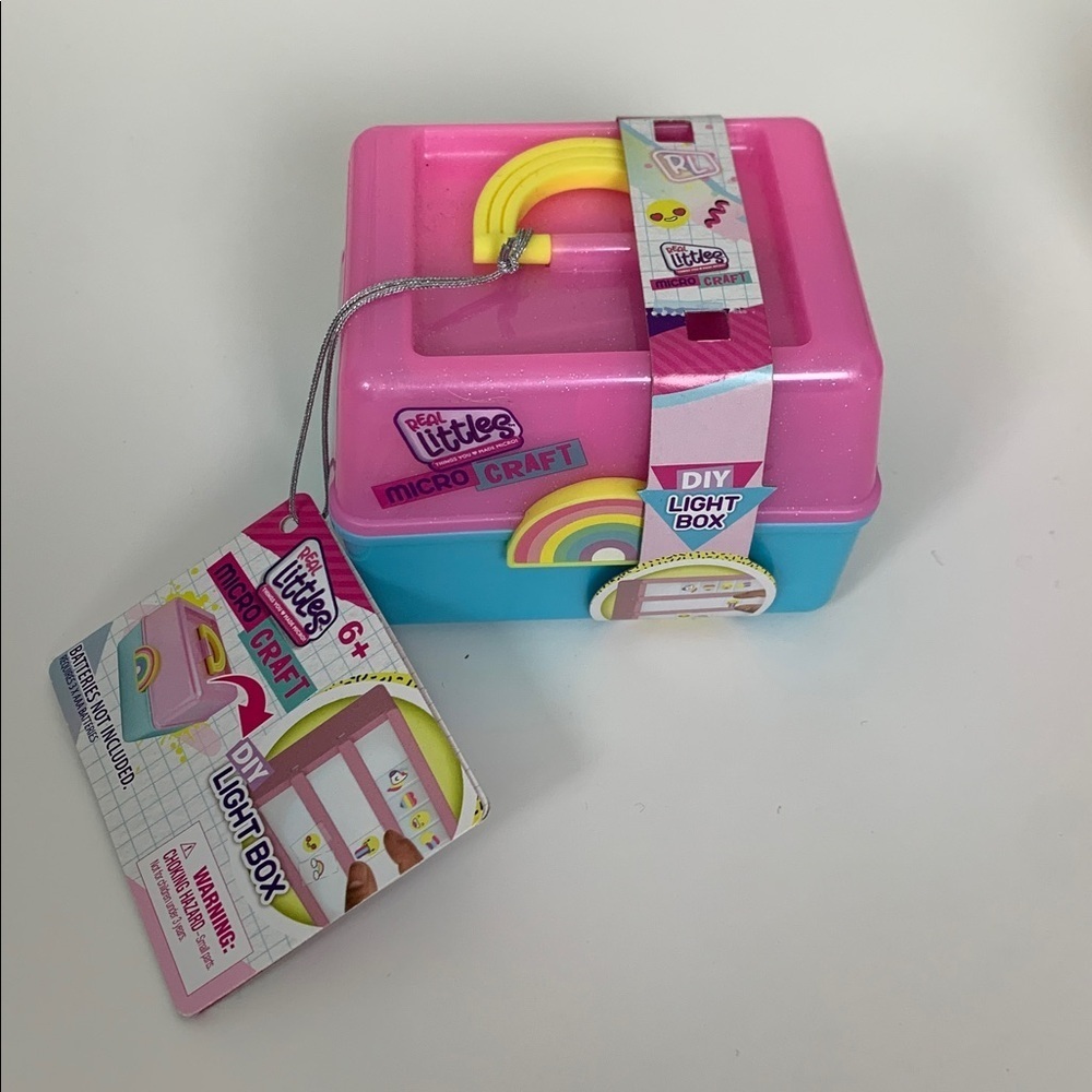 Real Littles DIY Micro Craft Kit Set - LIGHT BOX - 2023 New